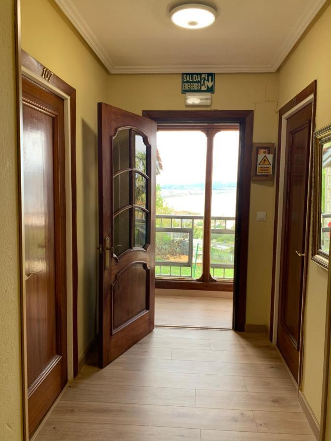 Hostal El Carro ลาเรโด ภายนอก รูปภาพ