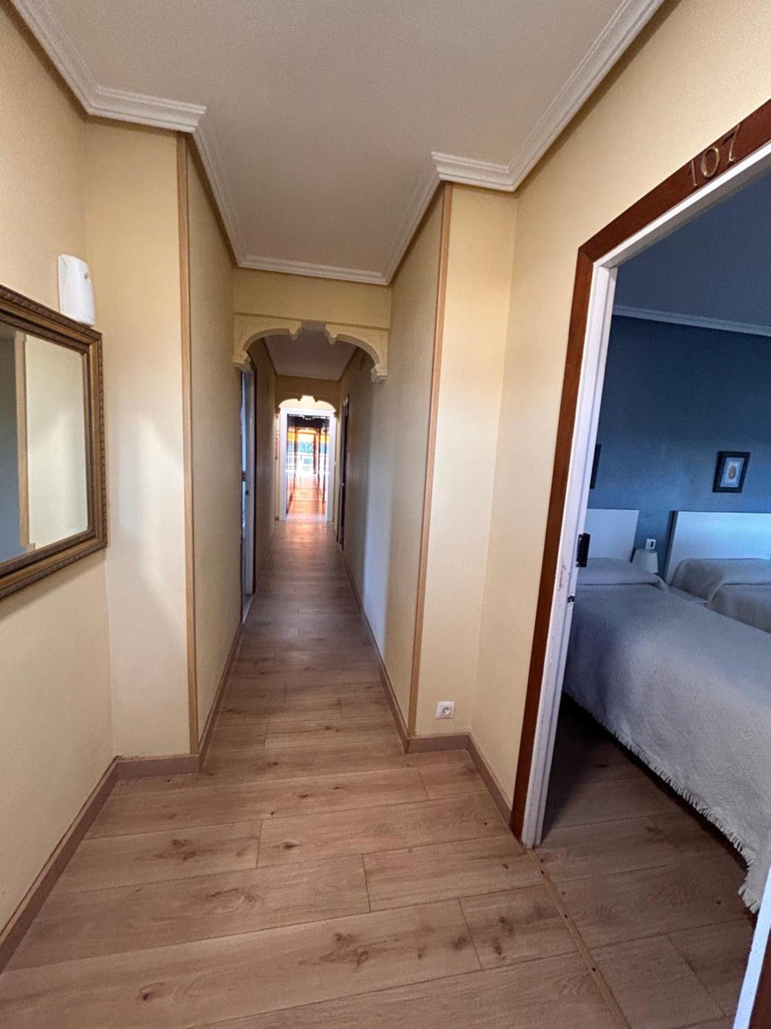 Hostal El Carro ลาเรโด ภายนอก รูปภาพ